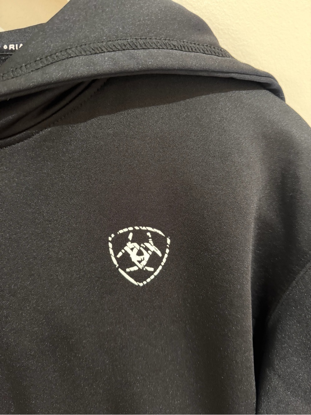 Ariat Men's Logo Tek Fleece Hoodie - Black-fleece lined size medium USA made - Picture 5 of 10